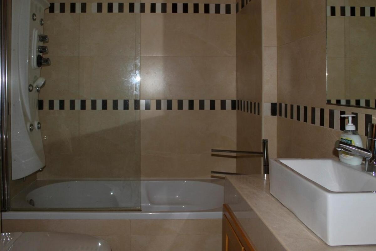 Varandas Do Mar Apartamento T2R Frente Mar Olhos De Gua Albufeira ออยุส ดิ อากวา ภายนอก รูปภาพ