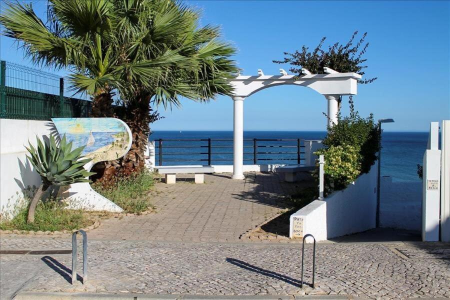 Varandas Do Mar Apartamento T2R Frente Mar Olhos De Gua Albufeira ออยุส ดิ อากวา ภายนอก รูปภาพ